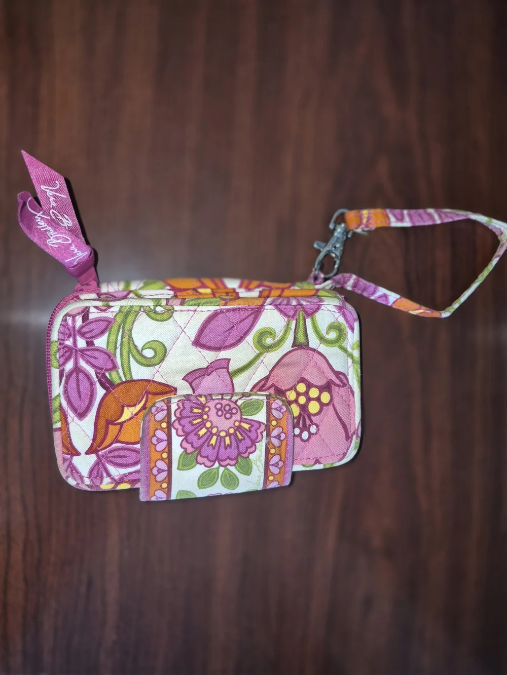 Vera Bradley Pink Orange Floral Quilted Wristlet Wallet - Picture 3 of 5